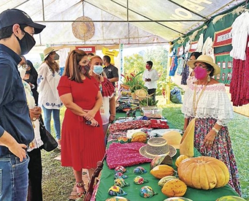 Comprando en mercadillo
