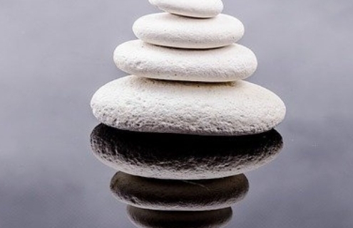 Piedras superpuestas